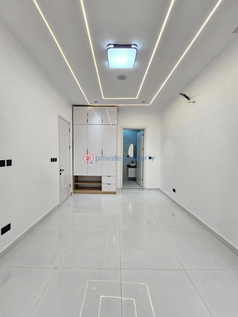 5 bedroom Detached Duplex For Sale Orchid Road, Lekki Lagos - 11