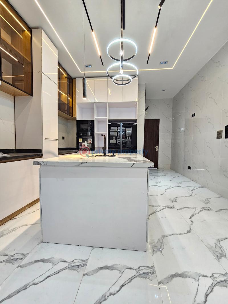 5 bedroom Detached Duplex For Sale Orchid Road, Lekki Lagos - 3