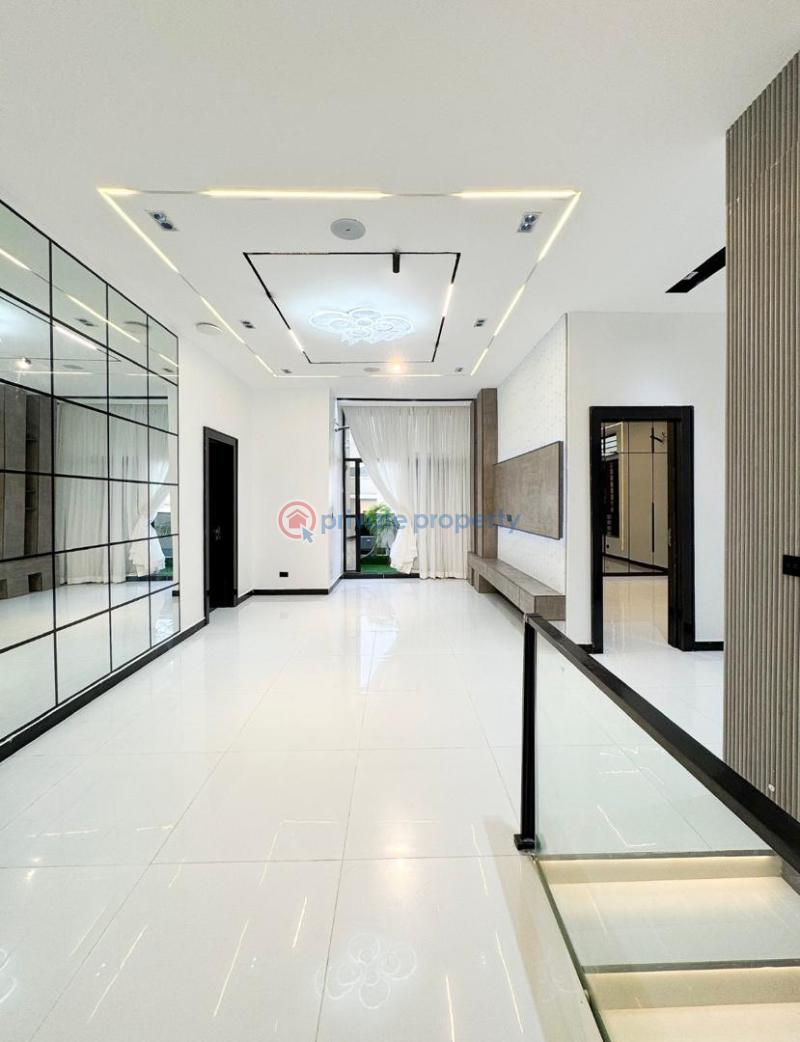 5 bedroom Detached Duplex For Sale Chevron Conservation Road, Before Chevron Toll Gate, Lekki Lagos - 18