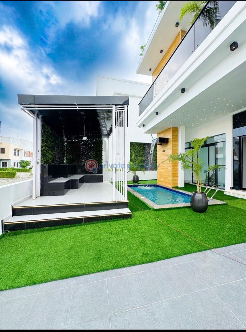 5 bedroom Detached Duplex For Sale Chevron Conservation Road, Before Chevron Toll Gate, Lekki Lagos - 1