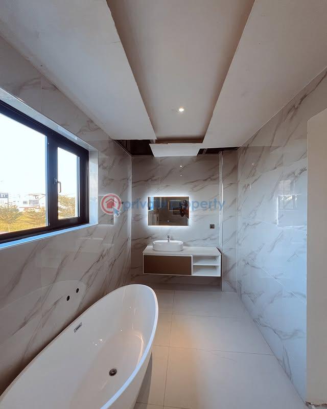 5 bedroom Detached Duplex For Sale Pinnock Beach Estate Osapa London Lekki Lagos - 4