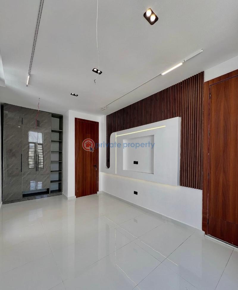 5 bedroom Detached Duplex For Sale Secure Estate At Harris Drive Victoria Garden City Lekki Lagos - 16