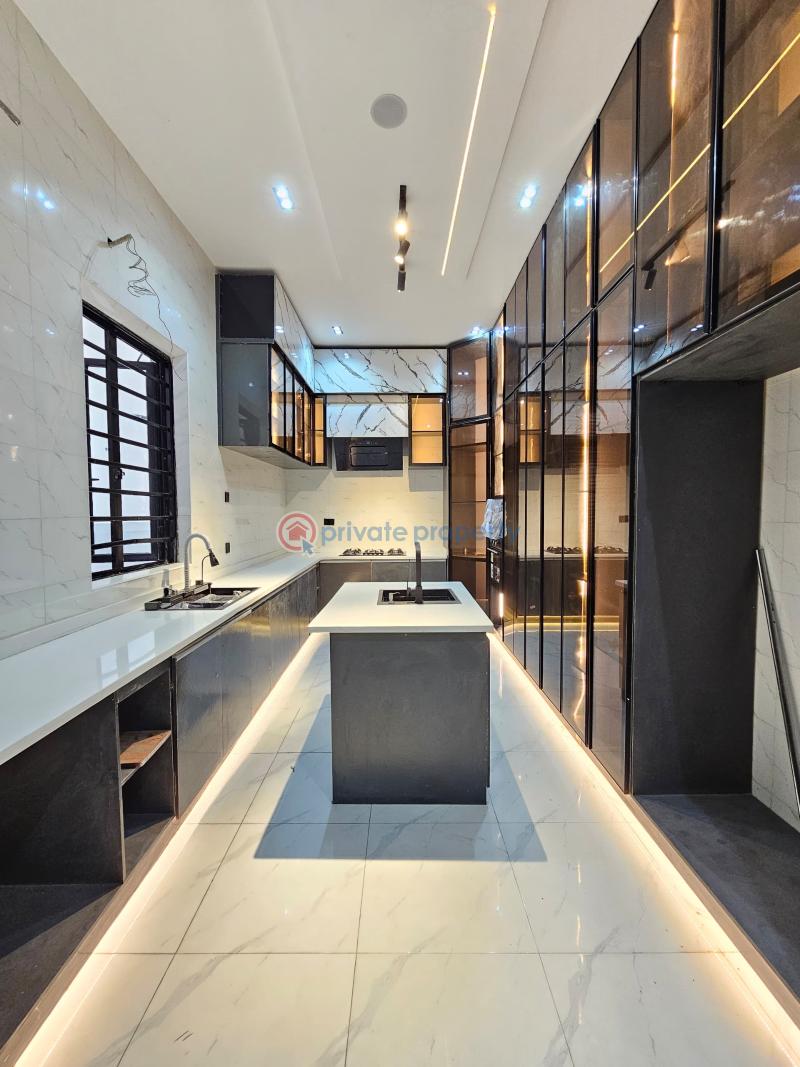 5 bedroom House For Sale Orchid Road, Lekki Lagos - 9