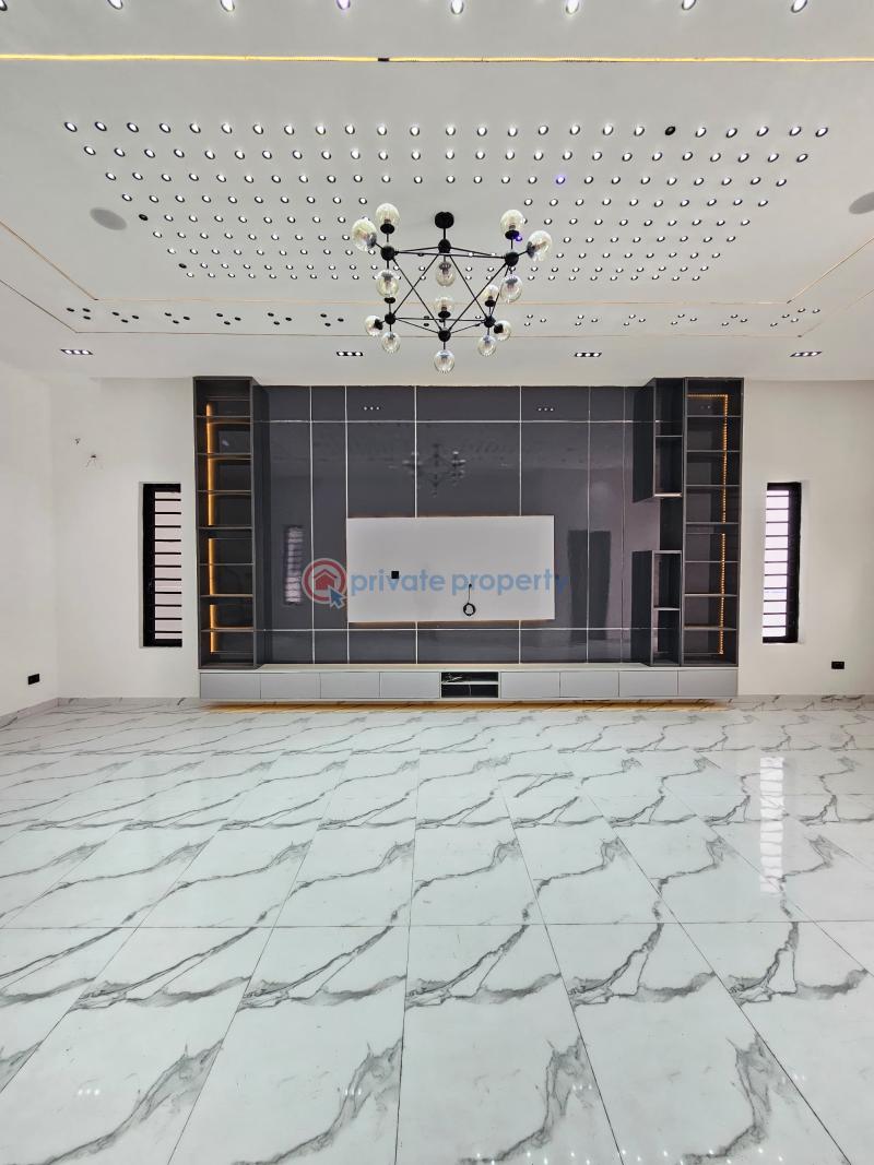 5 bedroom House For Sale Orchid Road, Lekki Lagos - 4