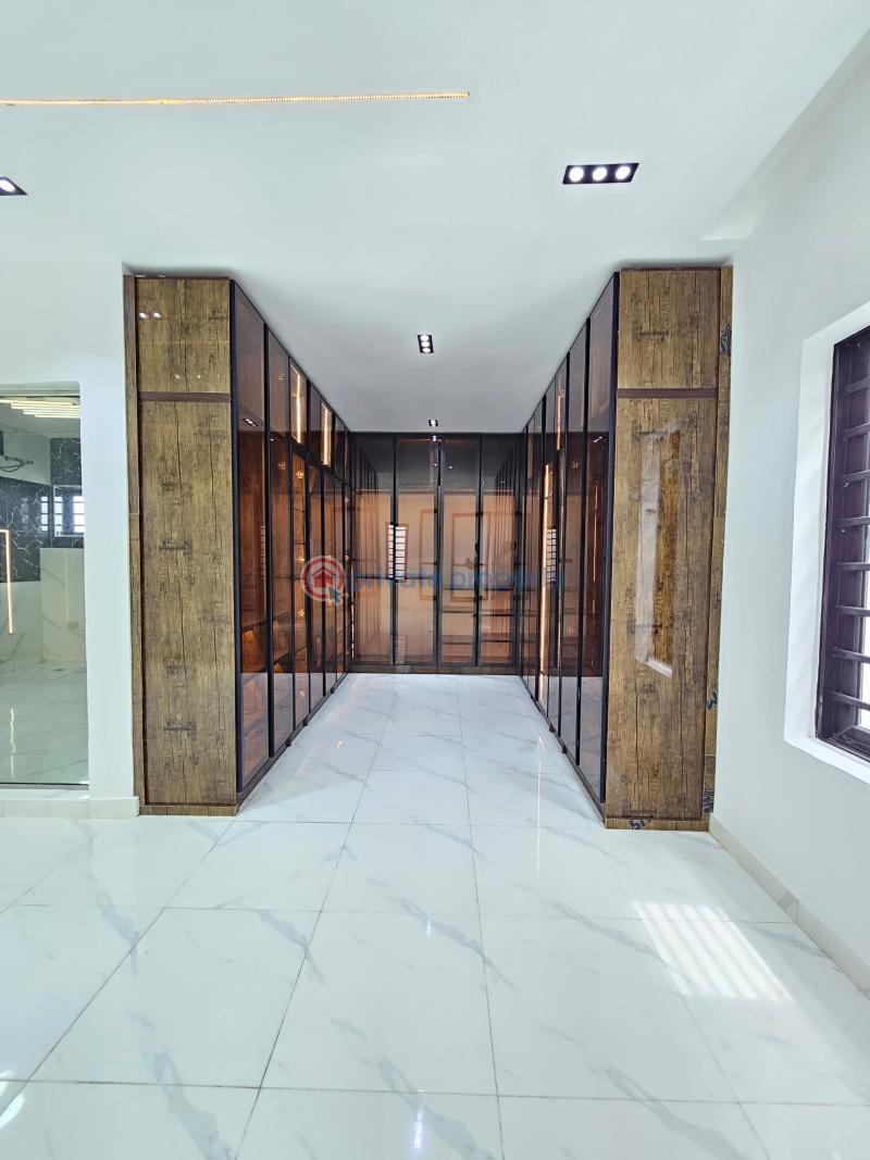 5 bedroom House For Sale Orchid Road, Lekki Lagos - 18