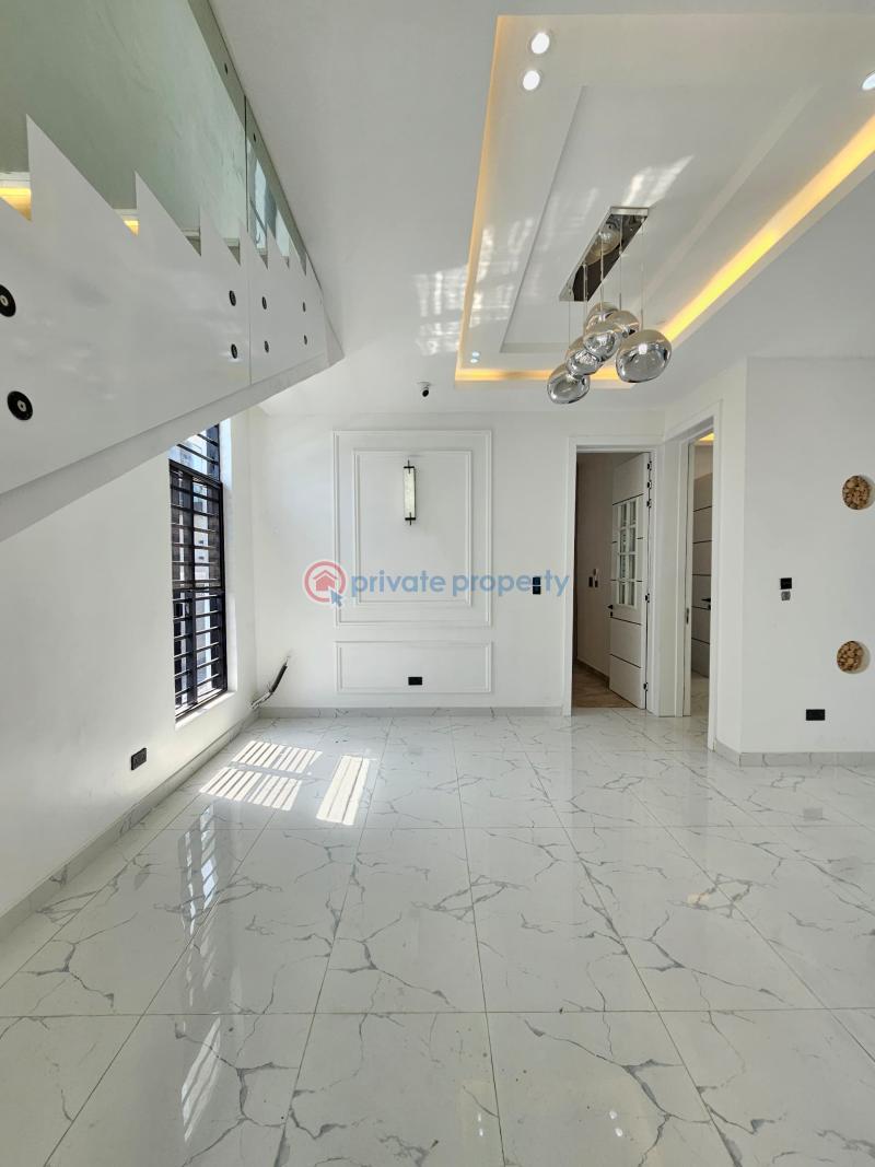 5 bedroom House For Sale Ikota, County Lekki Lagos - 3