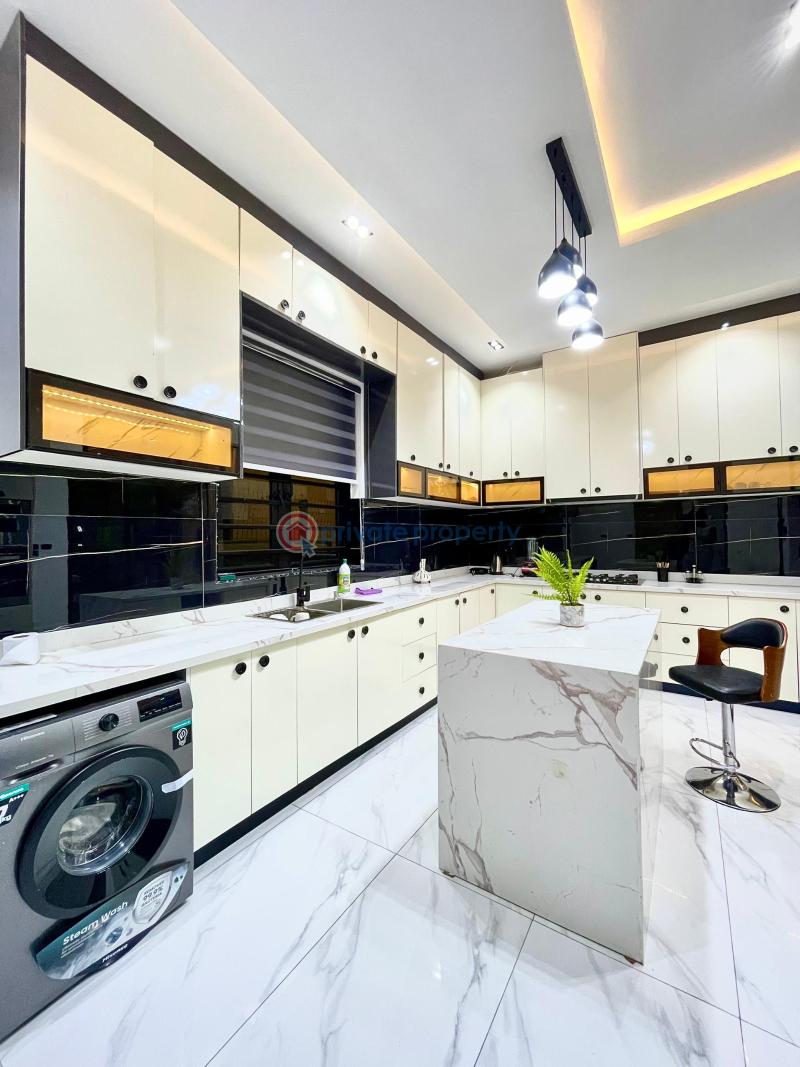 5 bedroom Detached Duplex Short let Orchid Road, Lafiaji Lekki Lagos - 11