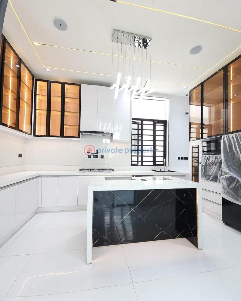5 bedroom Detached Duplex For Sale Chevron Lekki Lekki Lagos - 3