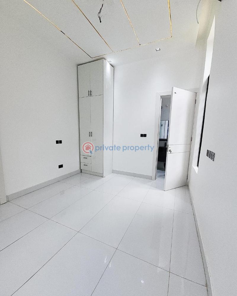 5 bedroom Detached Duplex For Sale Chevron Lekki Lekki Lagos - 2