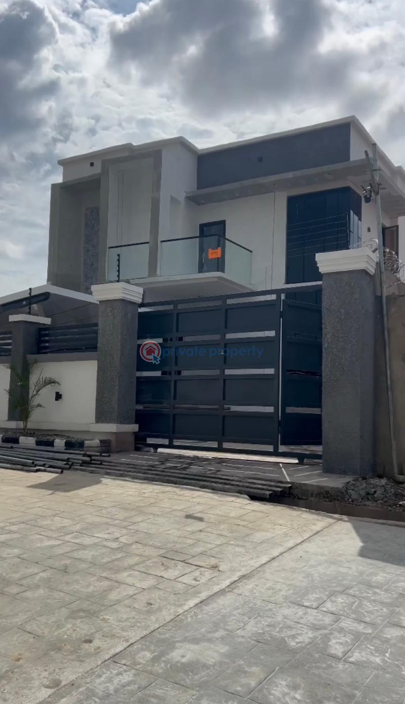 4 bedroom Detached Duplex For Sale Aare Oluyole, Ibadan Oluyole Estate Ibadan Oyo - 0