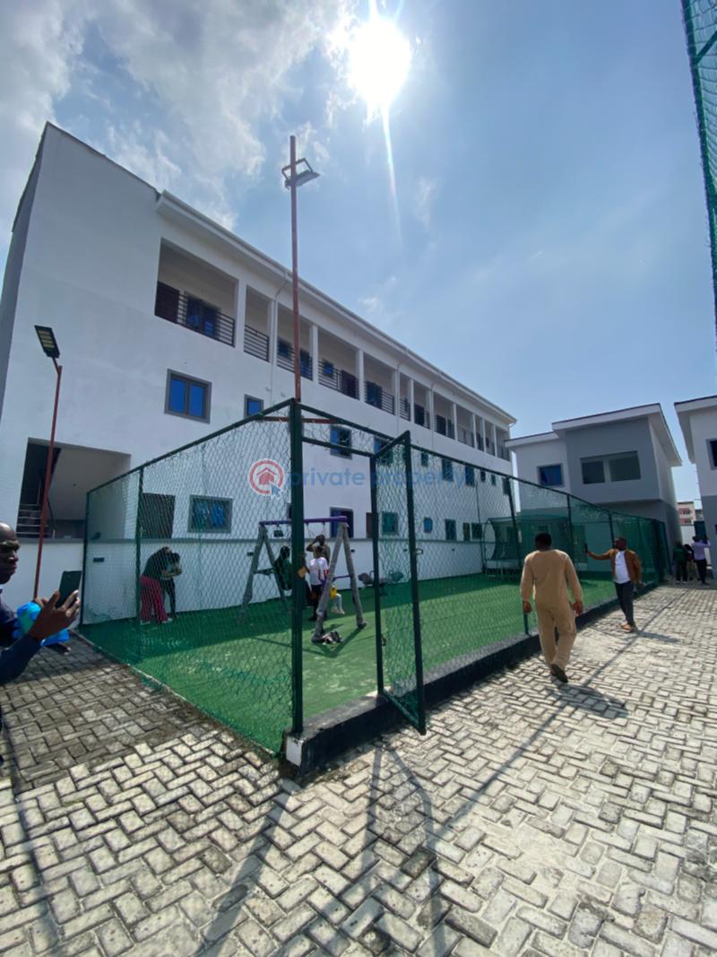 2 bedroom Flat & Apartment For Sale Monastery Road Sangotedo Lagos - 17