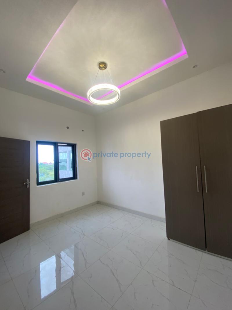 2 bedroom Flat & Apartment For Sale Monastery Road Sangotedo Lagos - 6