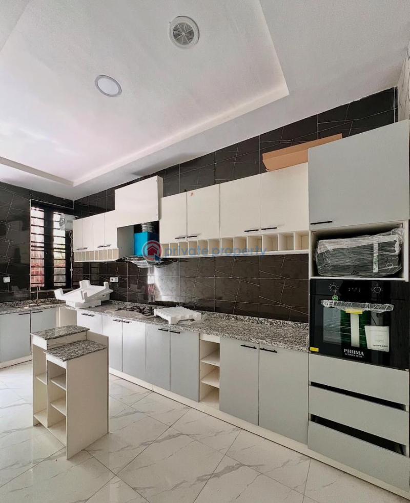 4 bedroom Terraced Duplex For Sale Ikota Lekki Lagos - 4