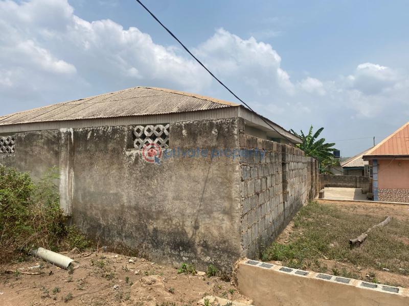 3 bedroom Bungalow For Sale Ifelodun, Gbonagun, Odo Eran, Abeokuta Eleweran Abeokuta Ogun - 1