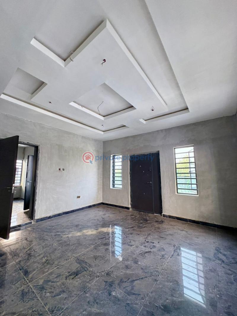 House For Sale Chief Lateef Oyelade, Ring Road Gra Ibadan Oyo - 11