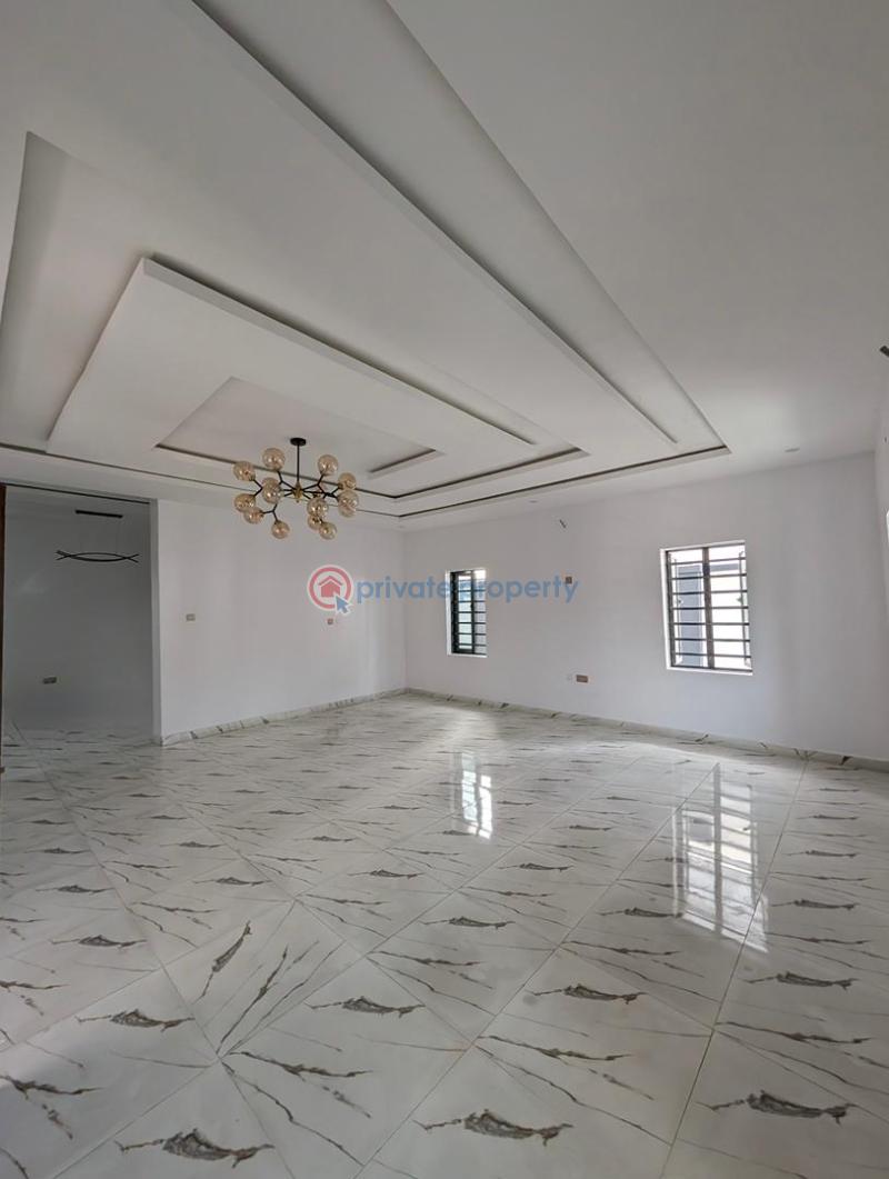 House For Sale Chief Lateef Oyelade, Ringroad Gra Ibadan Oyo - 1
