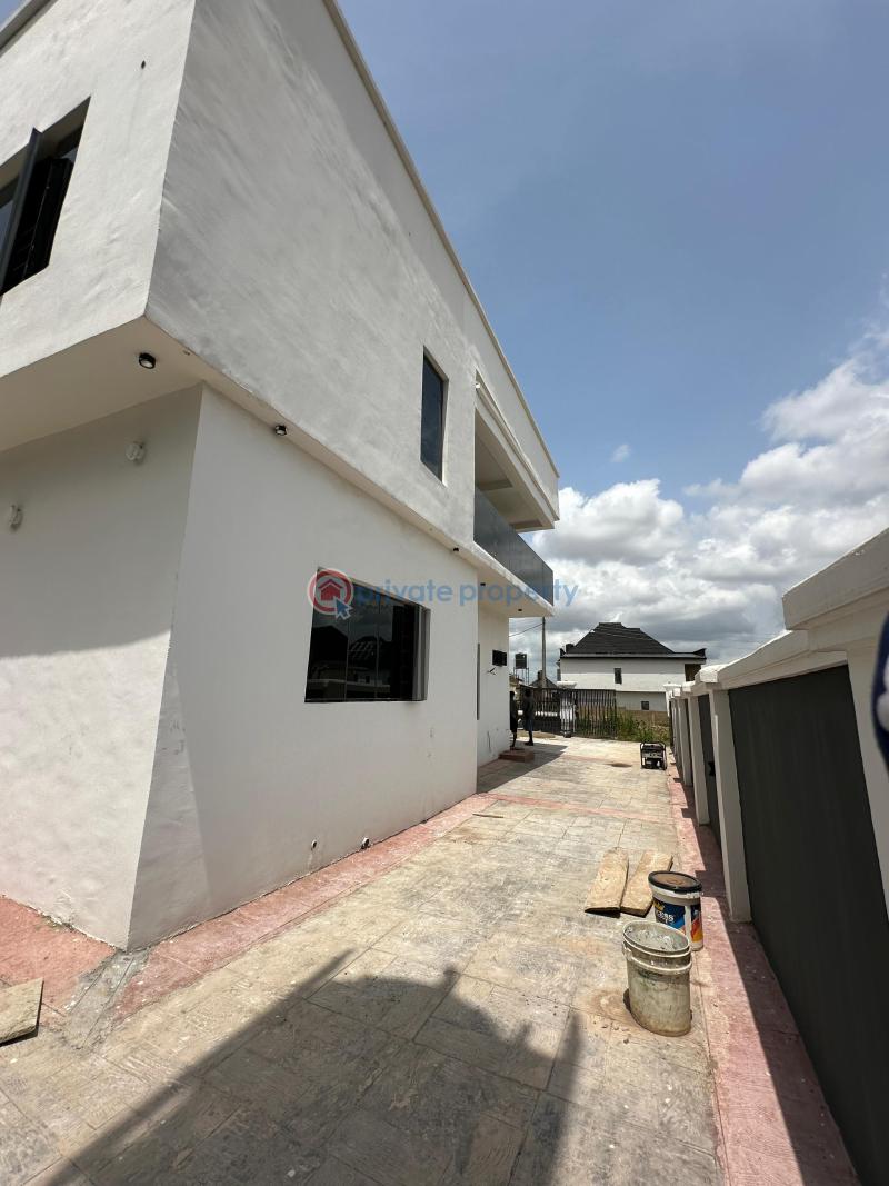 4 bedroom Detached Duplex For Sale Carlton Gate Estate Akobo Gra Ibadan Oyo - 17