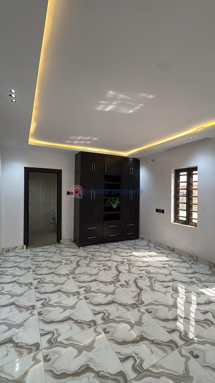 House For Sale Emmanuel Estate,off Nihort,jericho Extension,ibadan Ibadan Oyo - 9