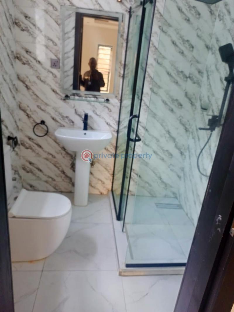 4 bedroom Detached Duplex For Sale Magodo Isheri Gra Ikeja Lagos - 4