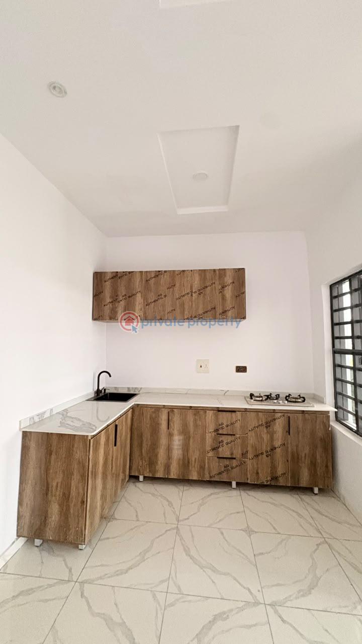 House For Sale Engr Lere Adigun Gra, Bashorun, Ibadan Ibadan Oyo - 14