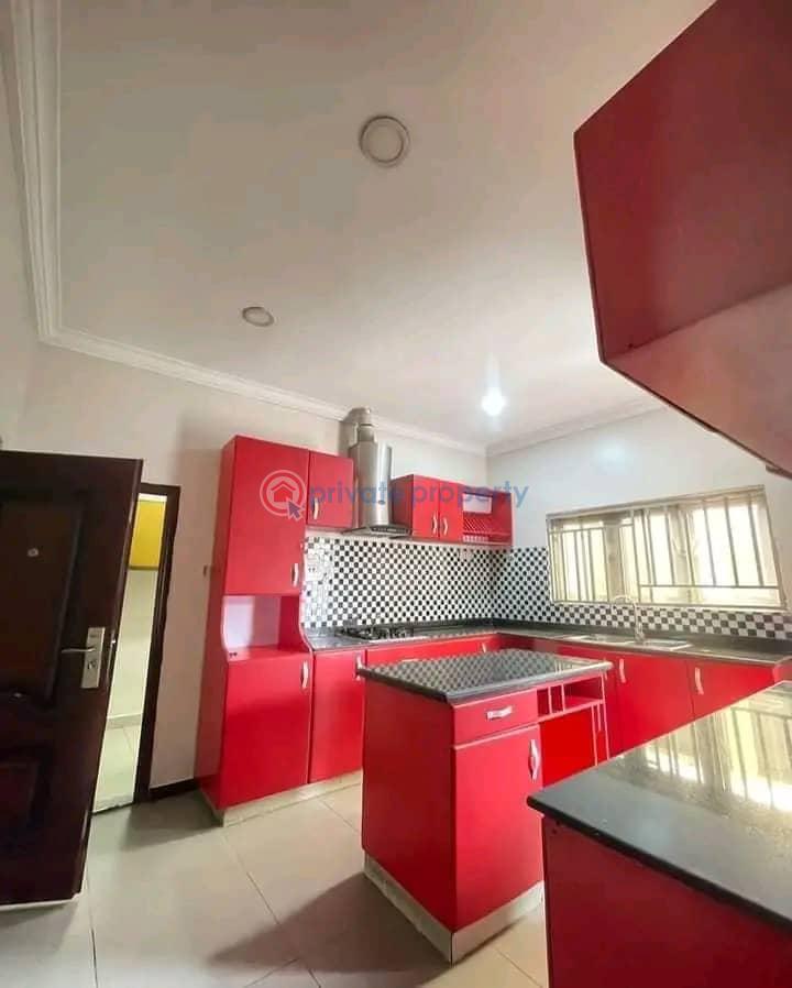 For sale 4 bedroom Detached Bungalow Eagle Island Rumumeme/Oroakwo