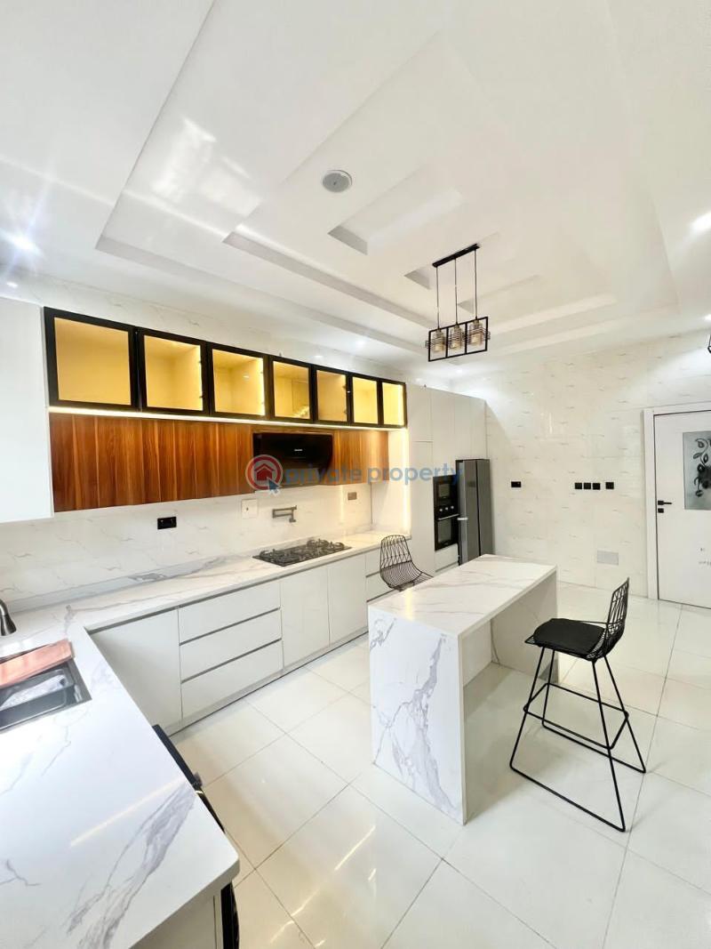 5 bedroom House For Sale Chevron Lekki Lagos - 3