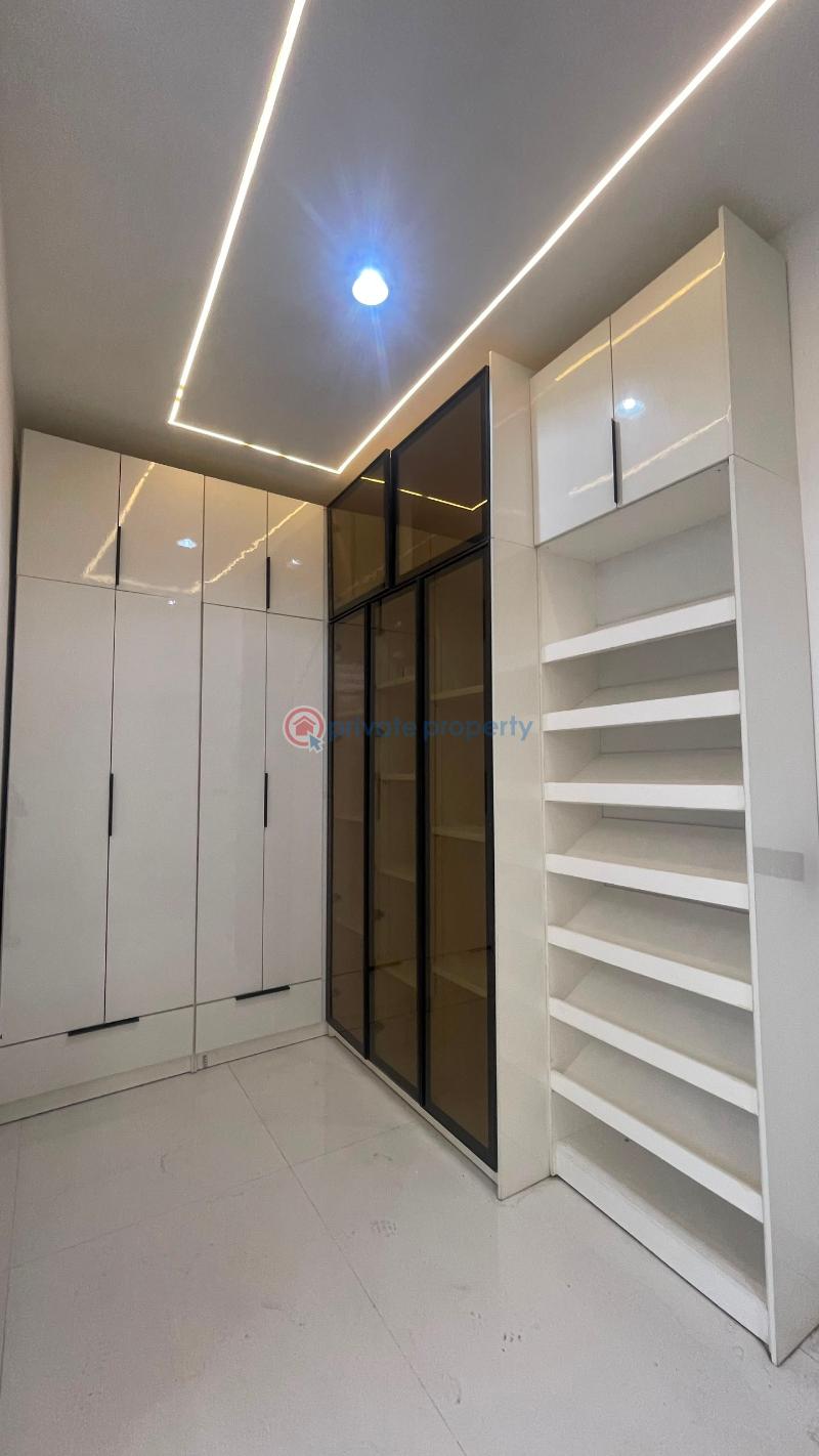 5 bedroom Detached Duplex For Sale Ikota Lekki Lagos - 11