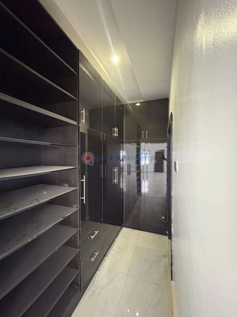 5 bedroom Detached Duplex For Sale Oluyole Estate Ibadan Oyo - 5