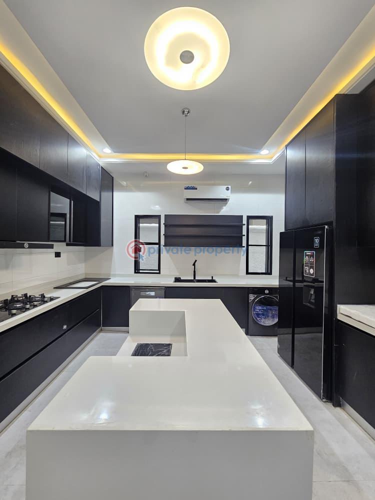 5 bedroom Detached Duplex For Sale Lekki Phase 1 Lagos - 1
