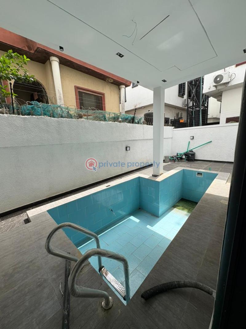 5 bedroom Detached Duplex For Sale Gra Ikota Lekki Lagos - 4