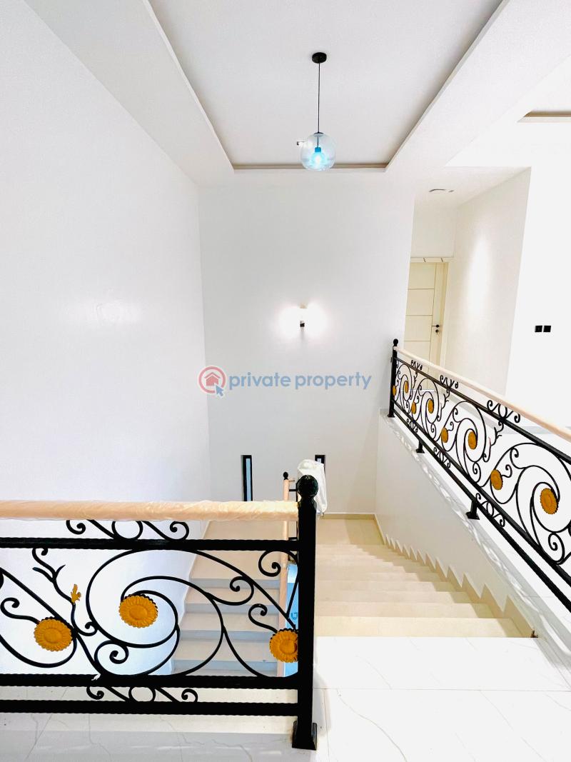 6 bedroom Detached Duplex For Sale Chevron Lekki Lagos - 6