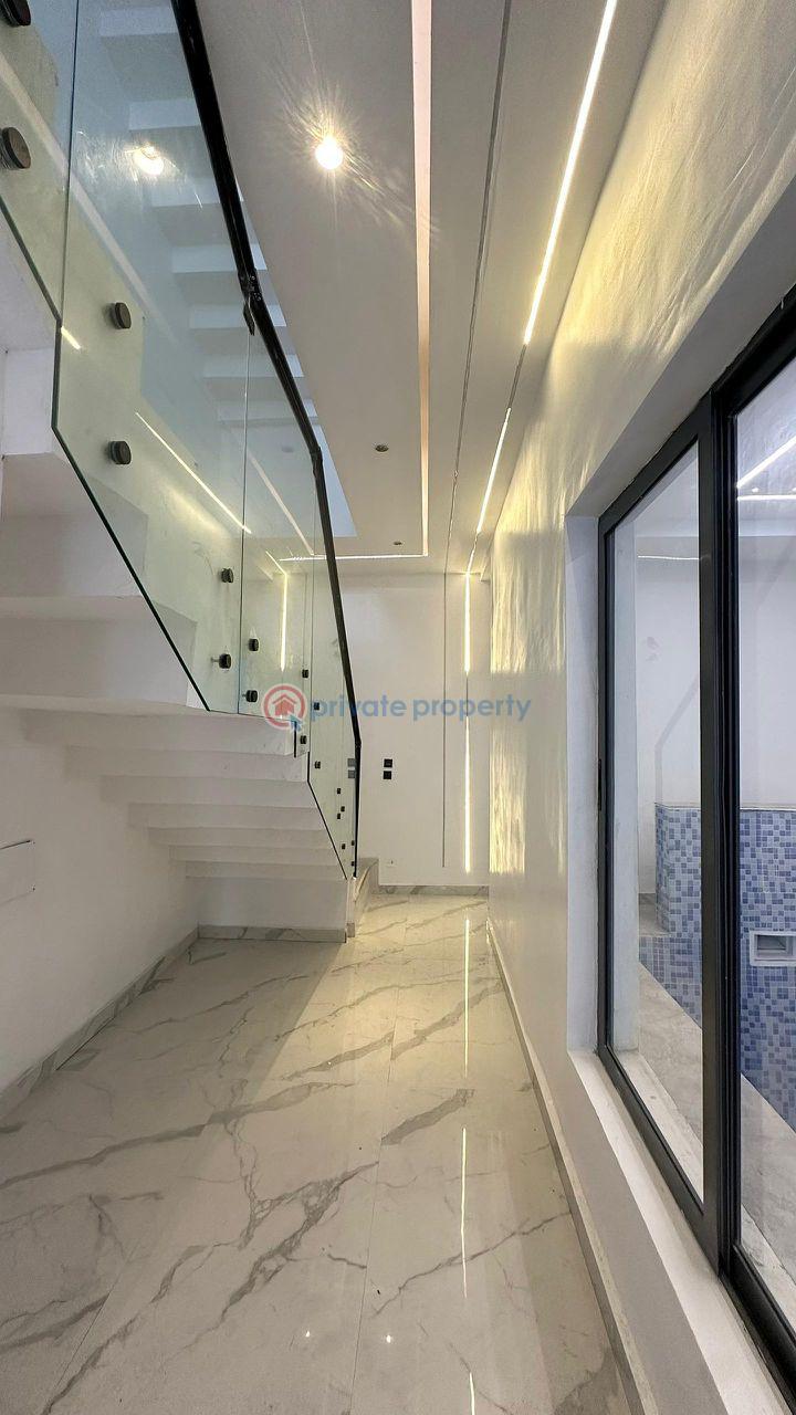 Fully detached & exotic 5bed - 11 5 bedroom Detached Duplex For Sale Chevron Drive Lekki Lagos - 11