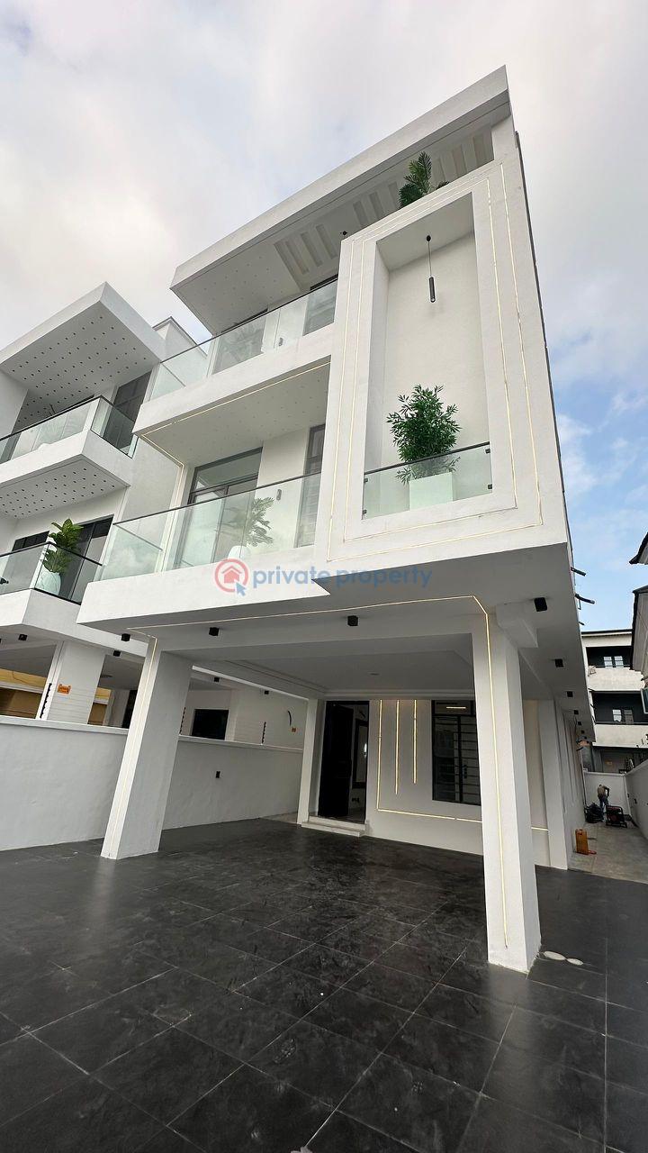 Fully detached & exotic 5bed - 12 5 bedroom Detached Duplex For Sale Chevron Drive Lekki Lagos - 12