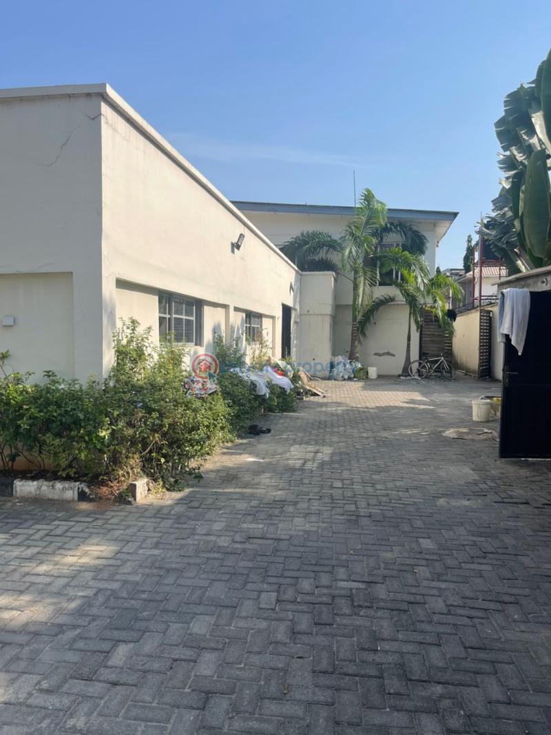 Commercial Property For Rent Victoria Island Lagos - 7