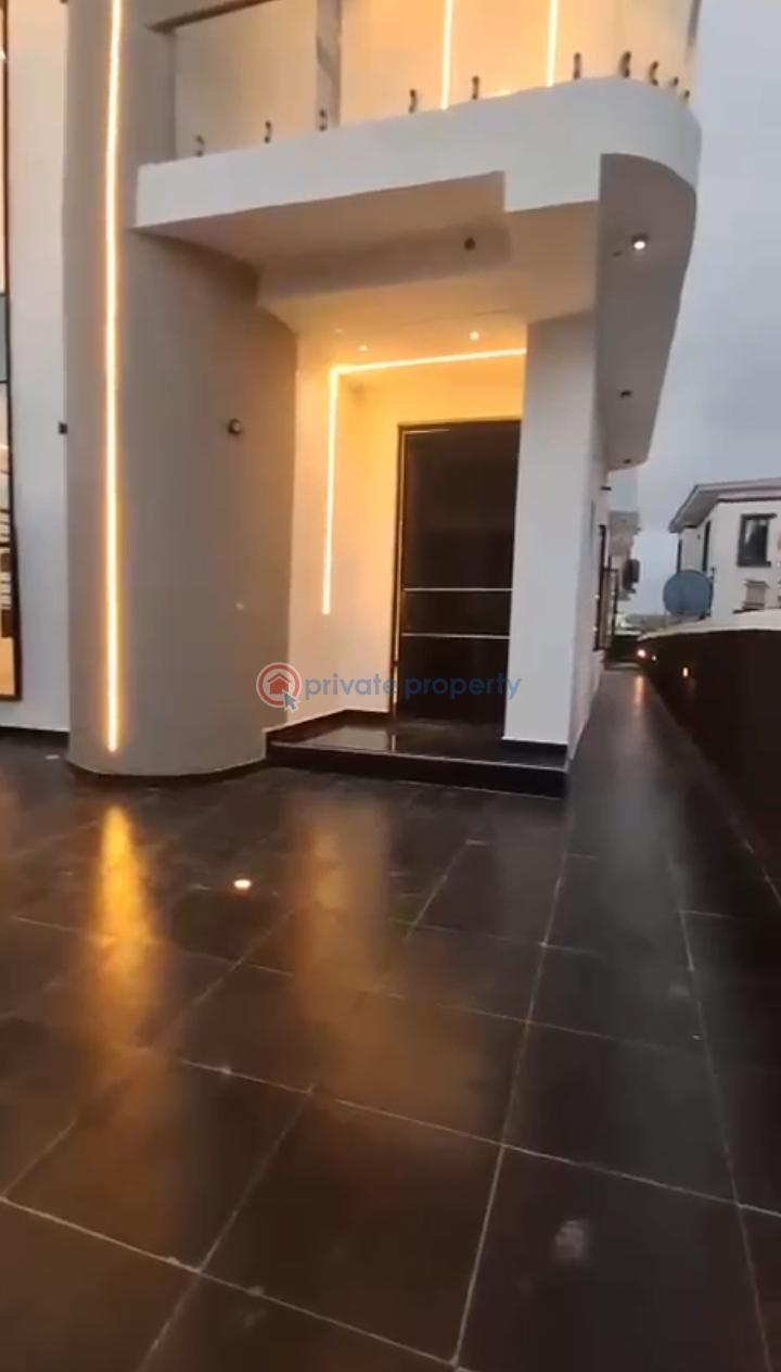 5 bedroom Detached Duplex For Sale Diamond Estate Monastery Road Sangotedo Lagos - 13