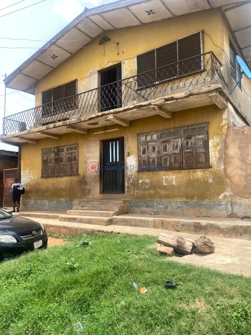 House For Sale Behind Adegoke Mosque, Eleta , Off Akala Expressway, Oluyole Extension, Ibadan, Oyo State. Ibadan Oyo - 1