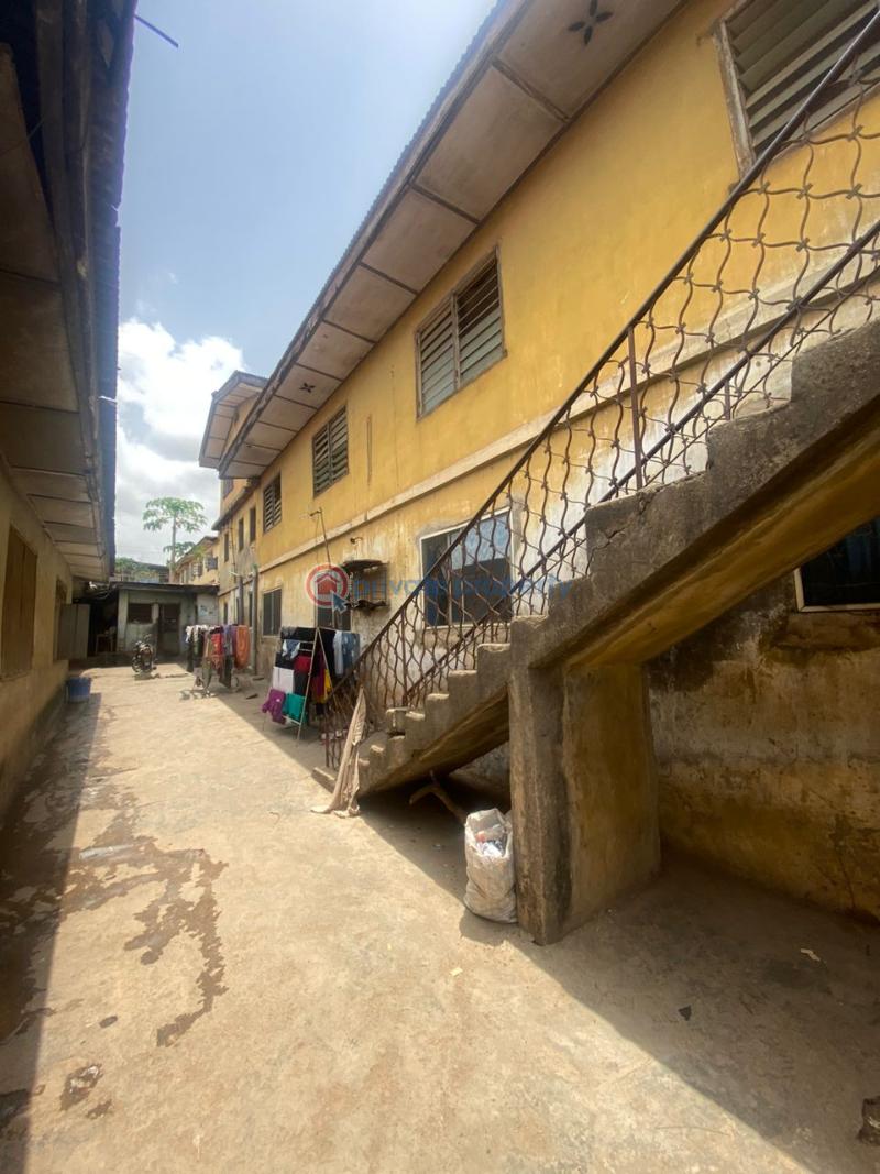 House For Sale Behind Adegoke Mosque, Eleta , Off Akala Expressway, Oluyole Extension, Ibadan, Oyo State. Ibadan Oyo - 2