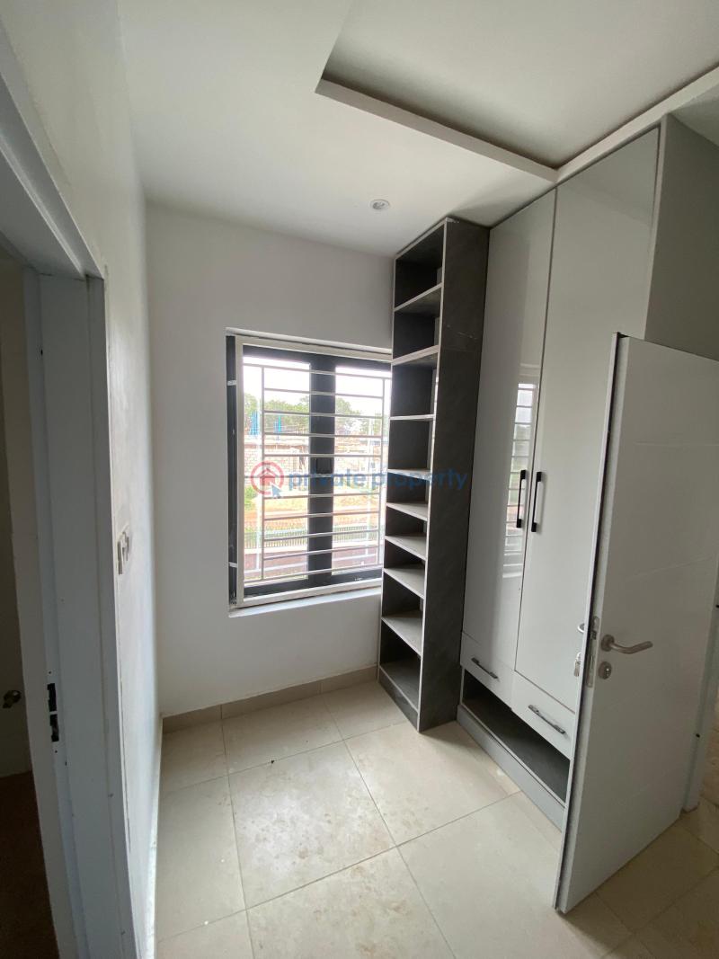 4 bedroom Terrace For Sale Gaduwa Abuja Phase 2  - 5