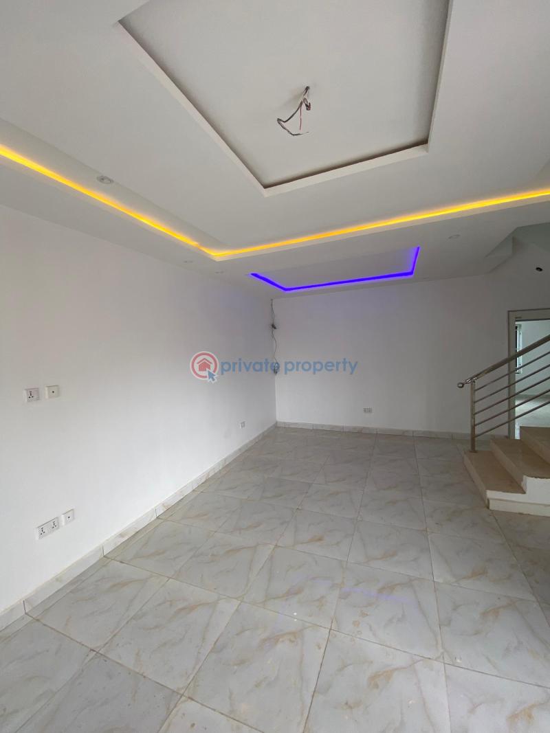 4 bedroom Terrace For Sale Gaduwa Abuja Phase 2  - 4