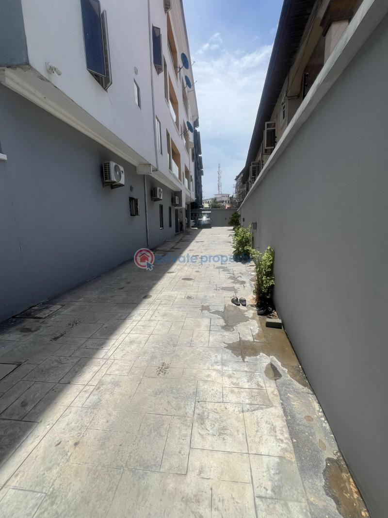 2 bedroom Block Of Flats For Rent Iroko Awe Ilasan Lekki Lagos - 1