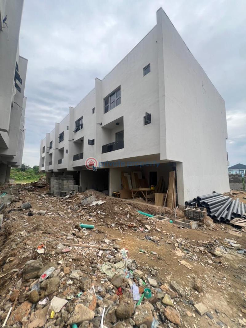 4 bedroom Terraced Duplex For Sale Surulere Lagos - 12