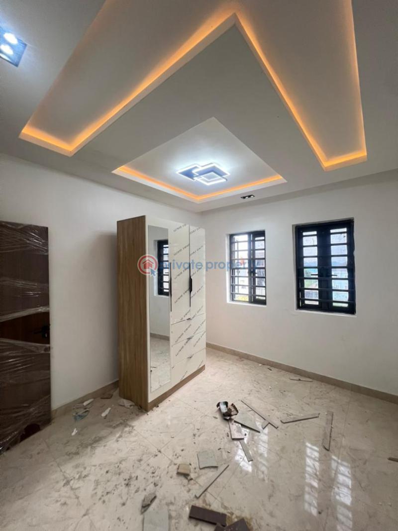 4 bedroom Terraced Duplex For Sale Surulere Lagos - 1