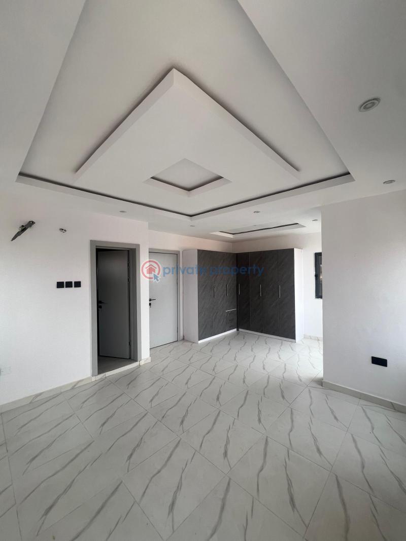 4 bedroom Terraced Duplex For Sale Obanikoro Shomolu Lagos - 17