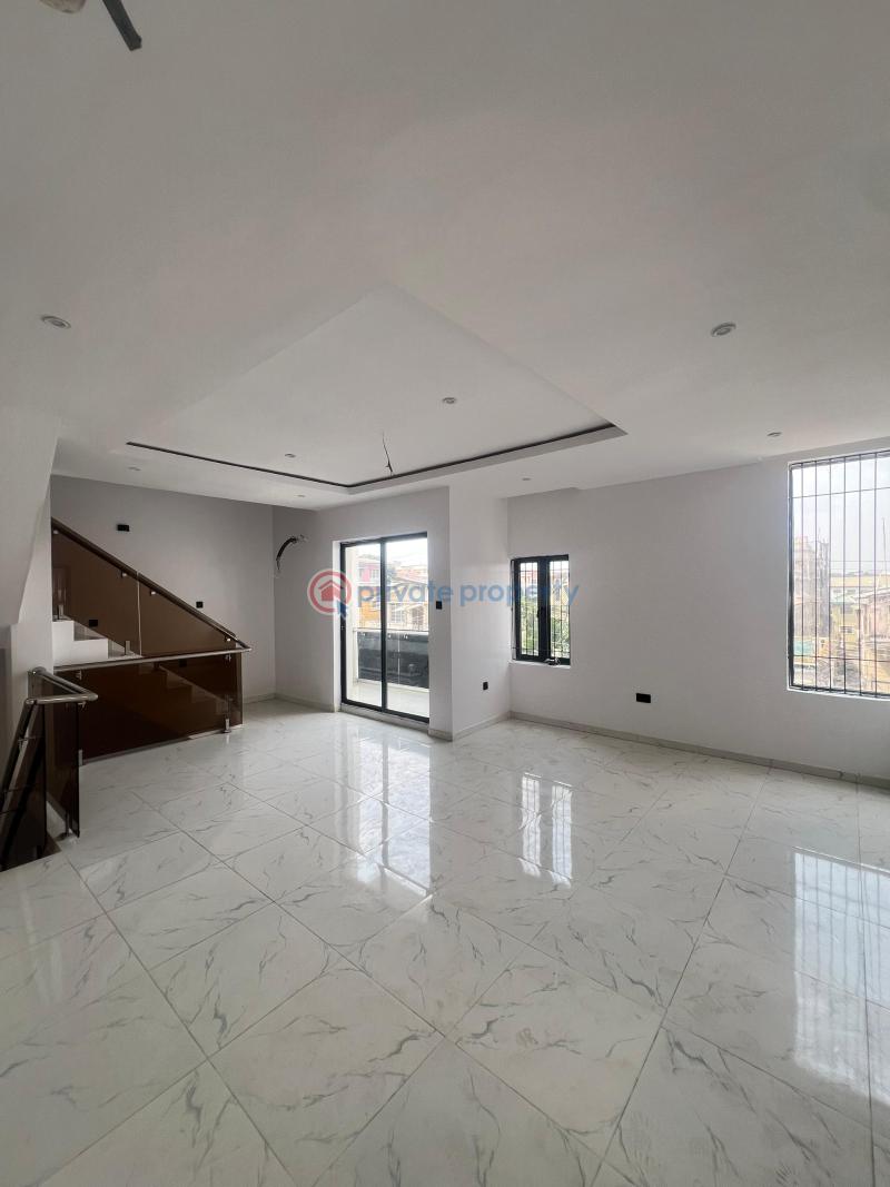 4 bedroom Terraced Duplex For Sale Obanikoro Shomolu Lagos - 1