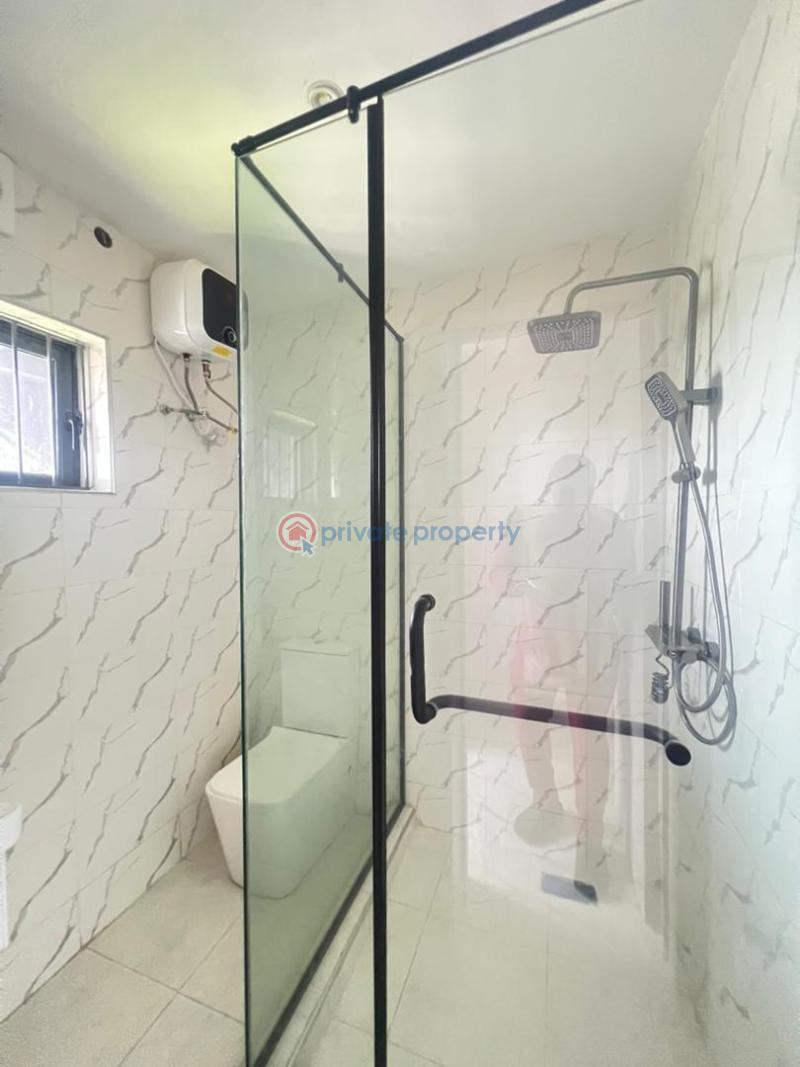 4 bedroom Terraced Duplex For Sale Obanikoro Shomolu Lagos - 17