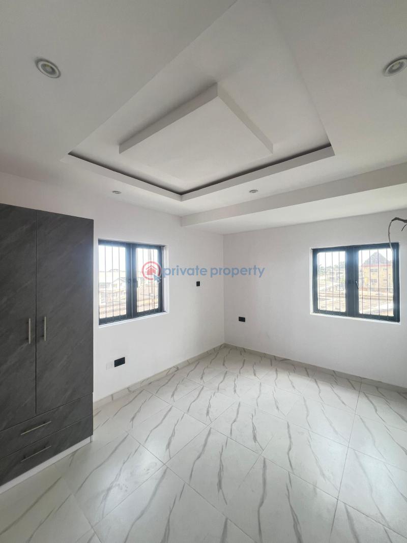 4 bedroom Terraced Duplex For Sale Obanikoro Shomolu Lagos - 12