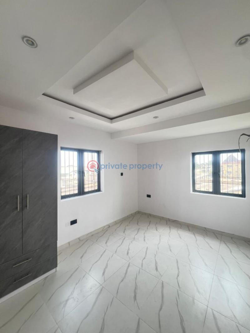 4 bedroom Terraced Duplex For Sale Obanikoro Shomolu Lagos - 20