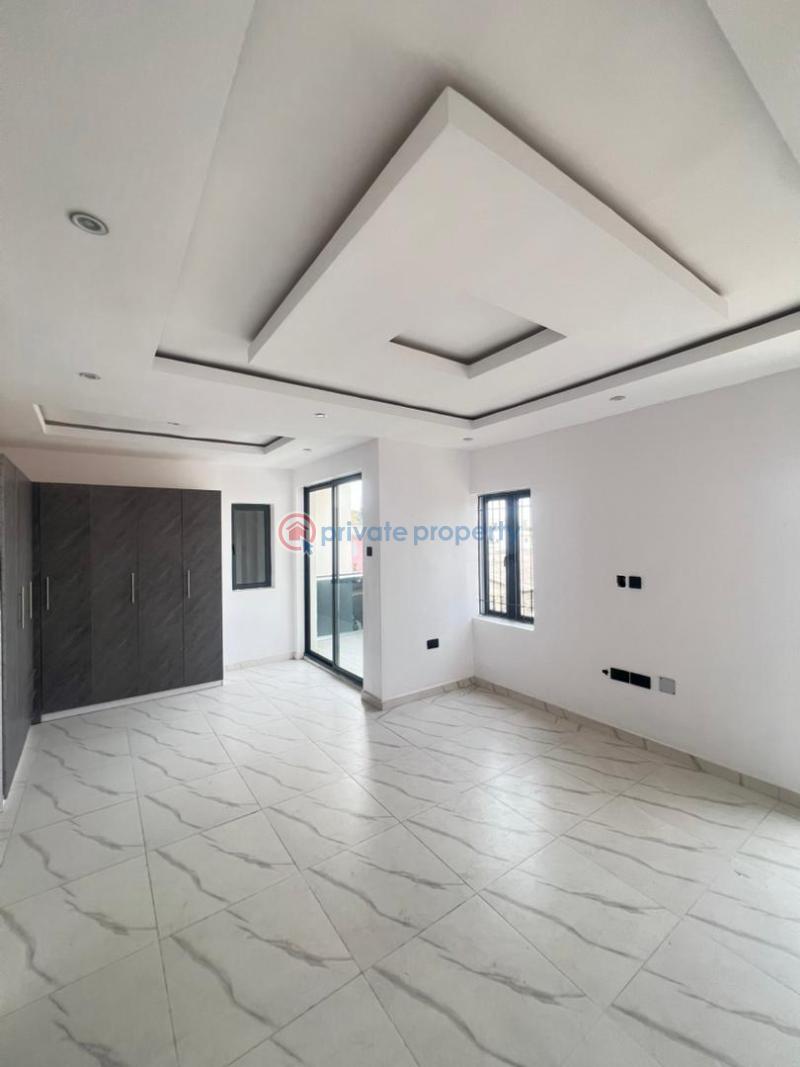 4 bedroom Terraced Duplex For Sale Obanikoro Shomolu Lagos - 13