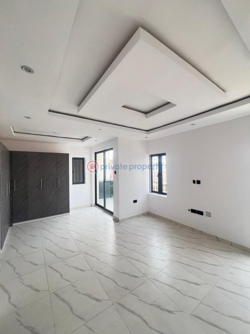 4 bedroom Terraced Duplex For Sale Obanikoro Shomolu Lagos - 18