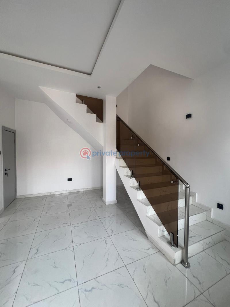 4 bedroom Terraced Duplex For Sale Obanikoro Shomolu Lagos - 21